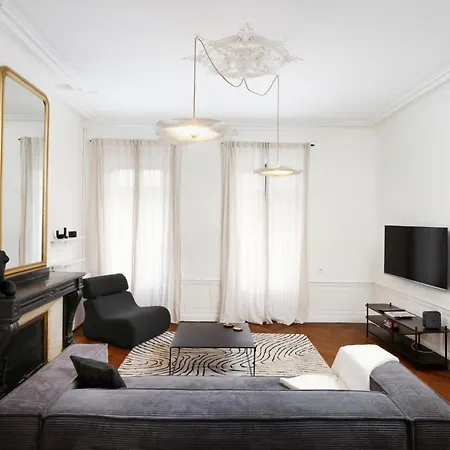 La Pittoresque 1 * قرقشونه